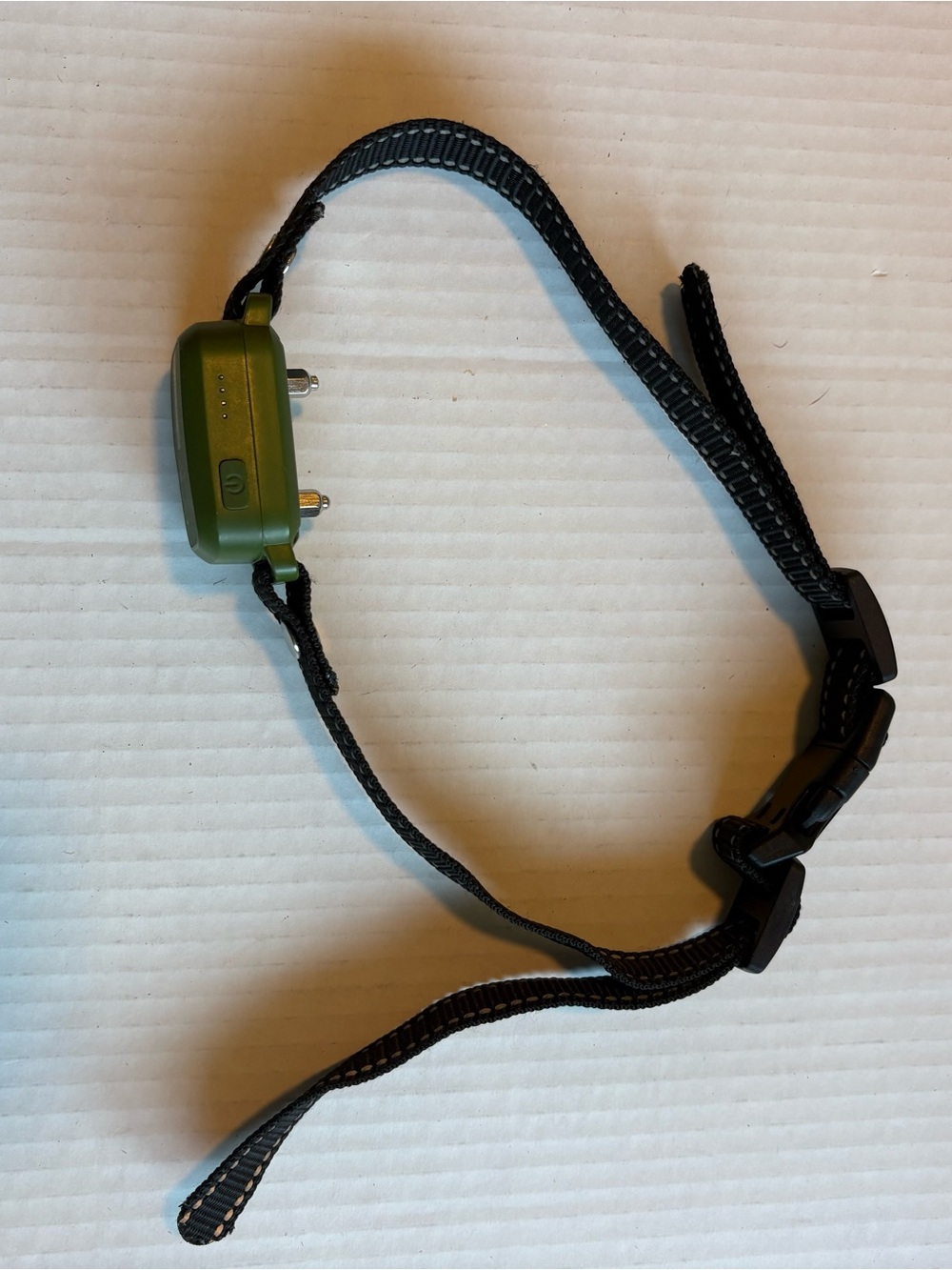 Green Dog Training Remote and Adjustable Collar - Picture 4 of 12